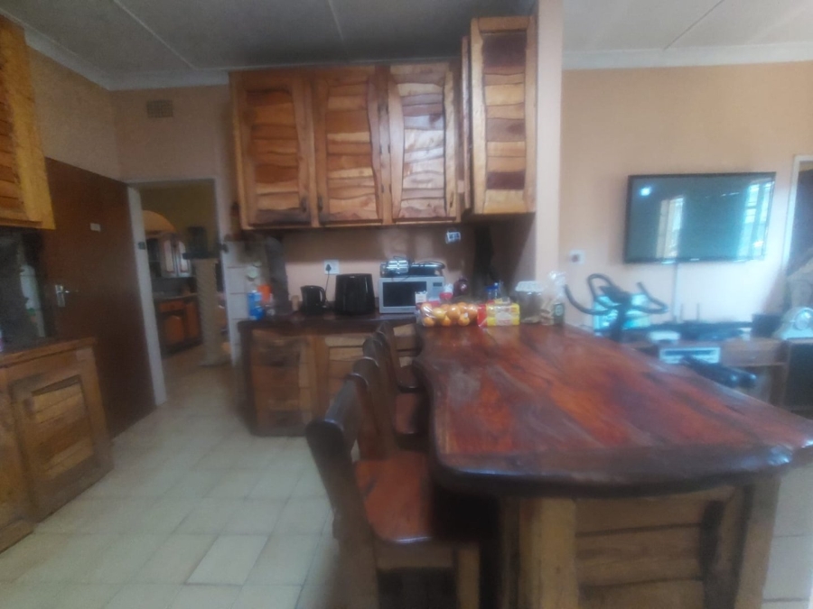 4 Bedroom Property for Sale in Oos Einde North West